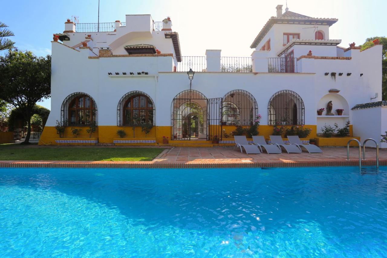 Villa Clavero Three Premium Apt Малага Экстерьер фото